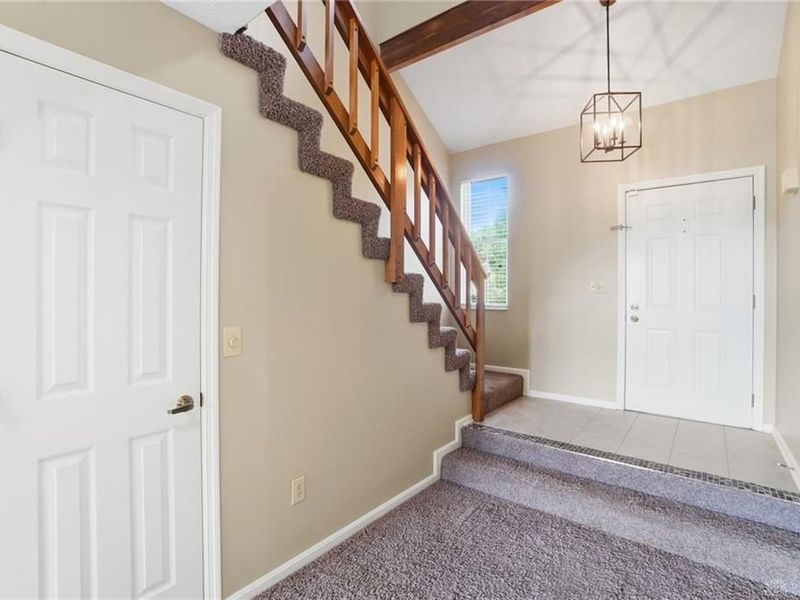 176 Queens Crossing, Unit 158, Washington Township, OH 45458 Photo 8