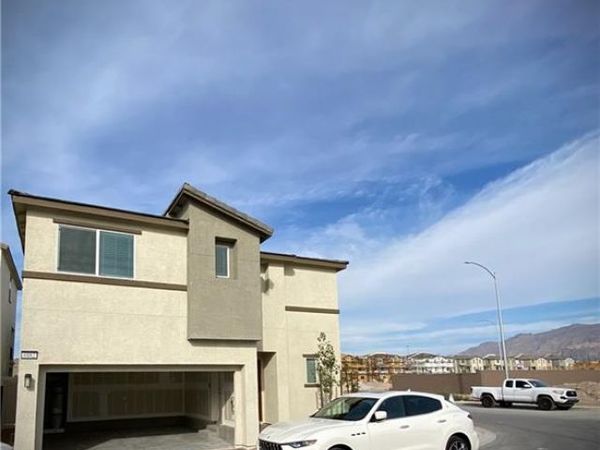 6882 Magenta Moon Street, North Las Vegas, NV 89086