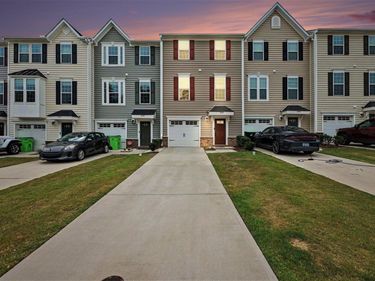 6626 Pathfinder Way, Raleigh, NC 27616