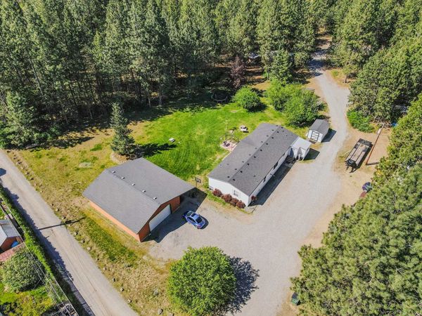 7215 N MOOSE Ln, Newman Lake, WA 99025