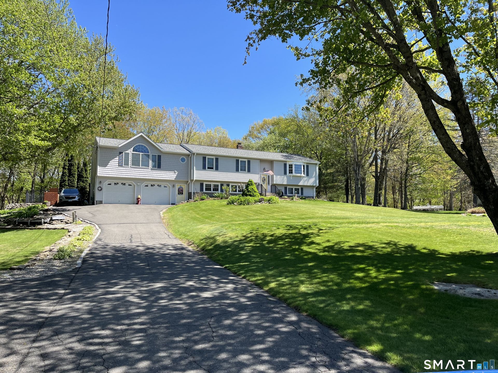 63 Straitsville, Prospect, CT 06712 Main Photo