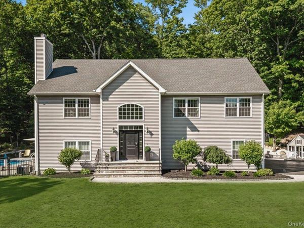 103 Teakettle Spout Road, Mahopac, NY 10541