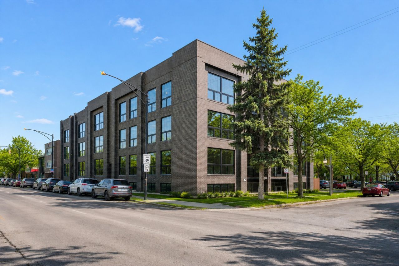 5830 N Lincoln Avenue , Unit 3W, Chicago, IL 60659 Main Photo