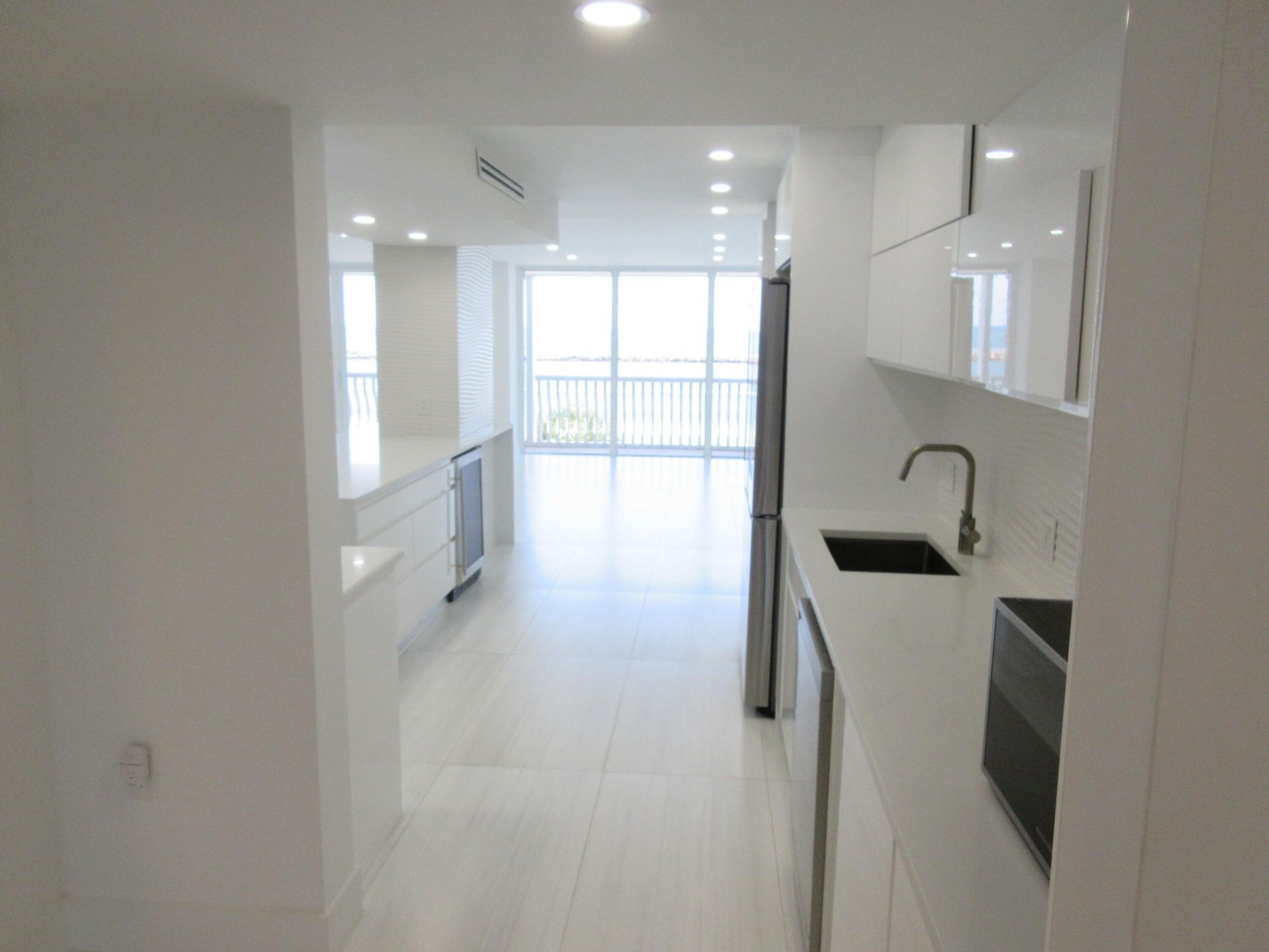 2200 S Ocean Lane, Unit 205, Fort Lauderdale, FL 33316 Photo