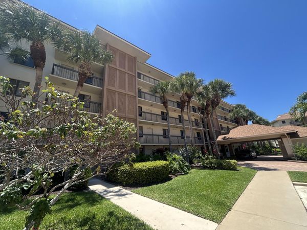 1901 Marina Isle Way, Unit 302, Jupiter, FL 33477