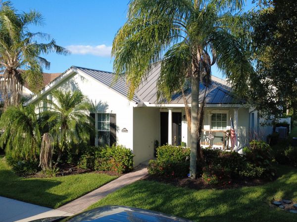 10542 SW Westlawn Boulevard, Port St. Lucie, FL 34987