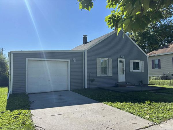 1208 NEBRASKA, Muscatine, IA 52761