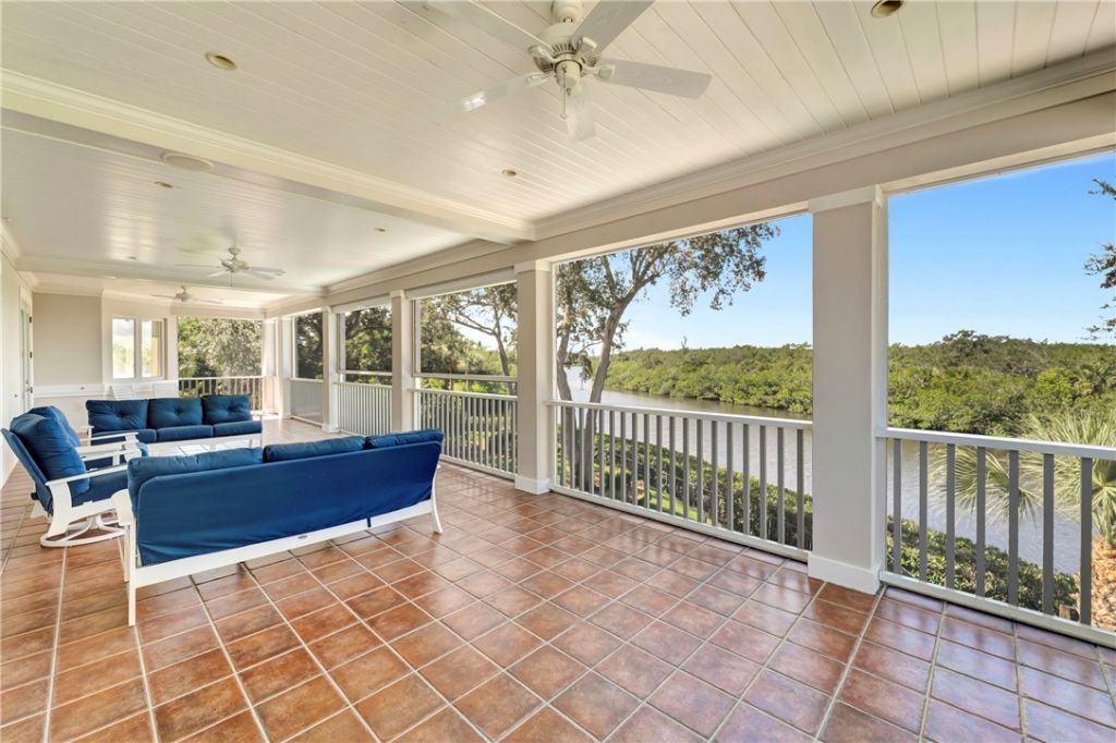 140 Waterway Lane, Vero Beach, FL 32963 Photo