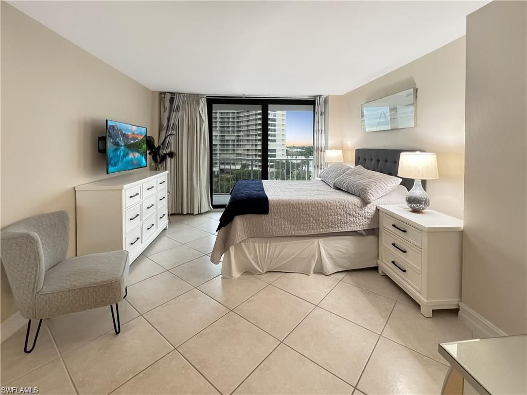 320 Seaview Ct , Unit 608, Marco Island, FL 34145 Photo