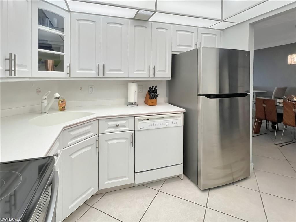 320 Seaview Ct , Unit 608, Marco Island, FL 34145 Photo