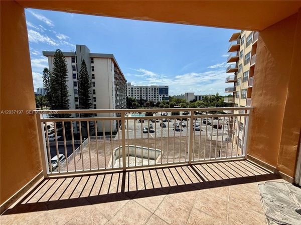 2025 NE 164th St , Unit 507, North Miami Beach, FL 33162