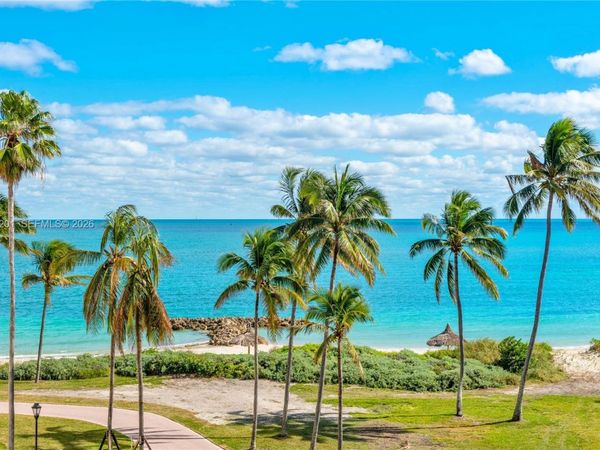 19242 Fisher Island Dr , Unit 19242, Miami Beach, FL 33109