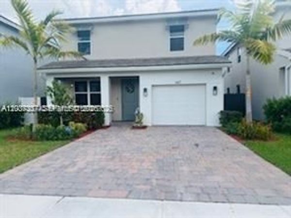 687 SE 17 AVE , Homestead, FL 33033