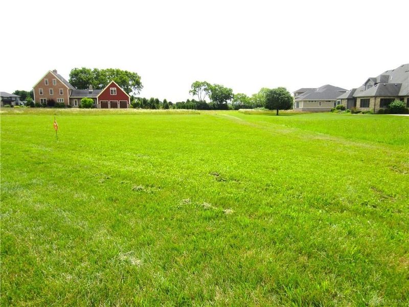 385 Secretariat Drive, Springfield, OH 45503 Photo 1