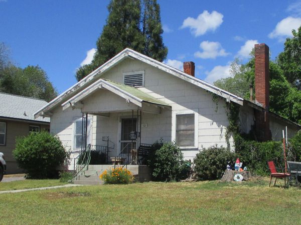 321 Crater Lake Parkway, Klamath Falls, OR 97601