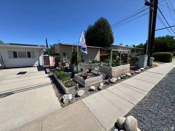 288 W 1300 N, Sunset, UT 84015