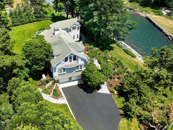 20 Nichols Rd, Cohasset, MA 02025