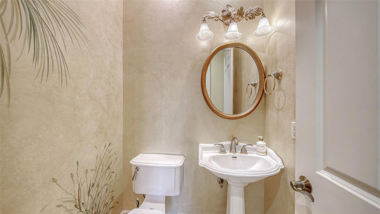 8889 Enclave Court, Sarasota, FL 34238 Photo