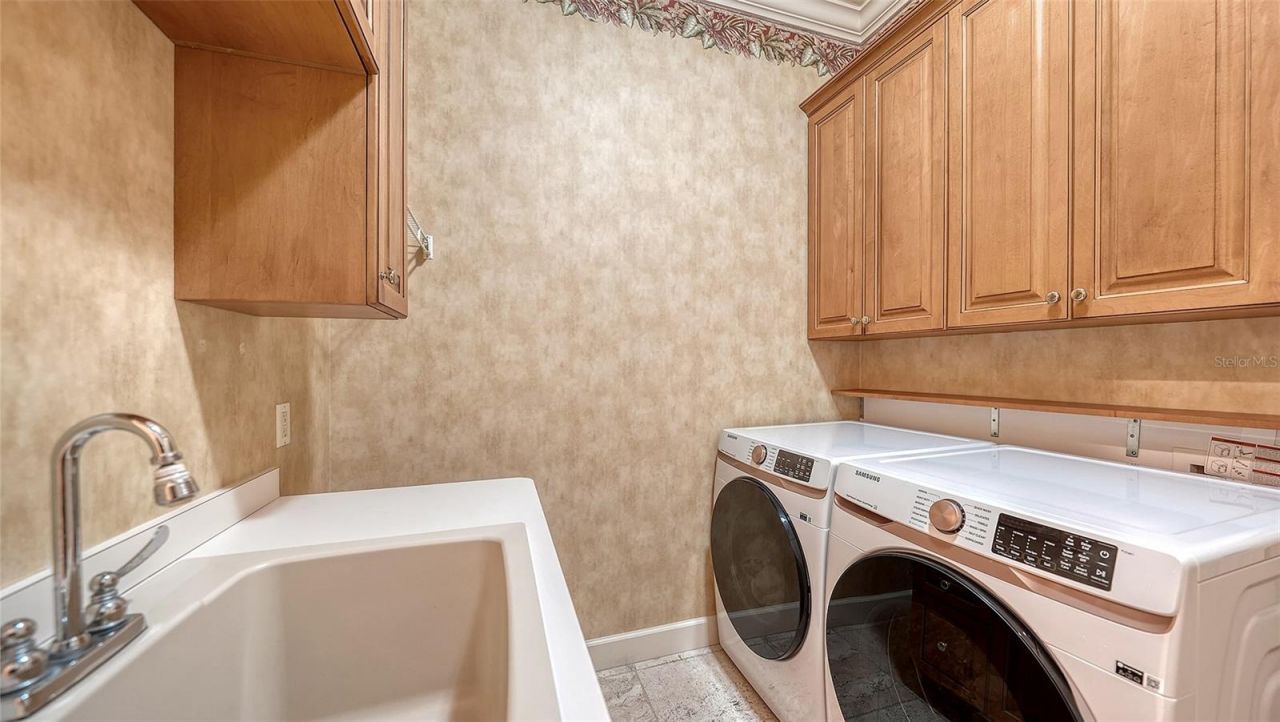 8889 Enclave Court, Sarasota, FL 34238 Photo