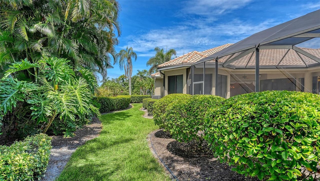 8889 Enclave Court, Sarasota, FL 34238 Photo