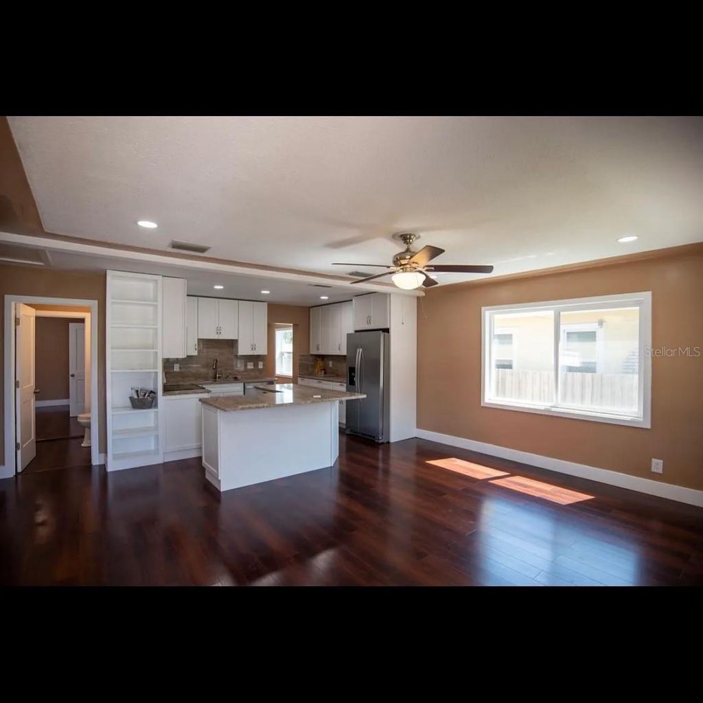 1329 34th Avenue N, Saint Petersburg, FL 33704 Photo