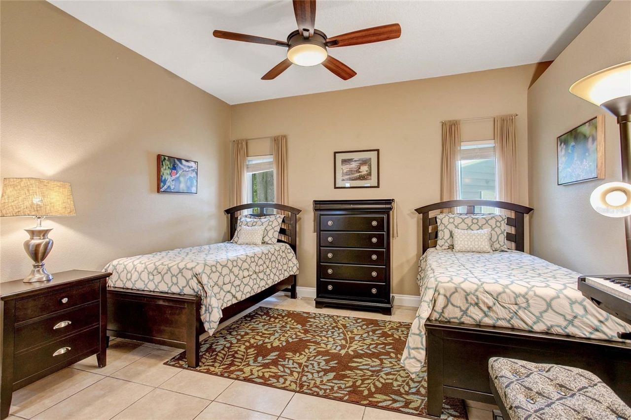 19616 Livingston Avenue , Lutz, FL 33559 Photo