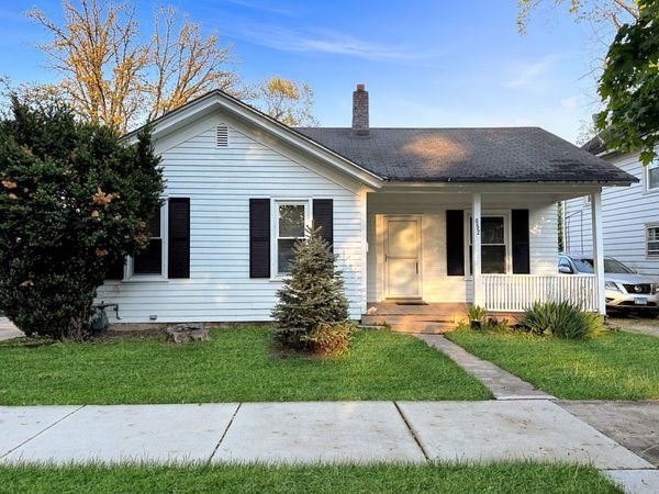 652 S Main Street , Naperville, IL 60540