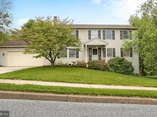 810 ACRI ROAD , MECHANICSBURG, PA 17050