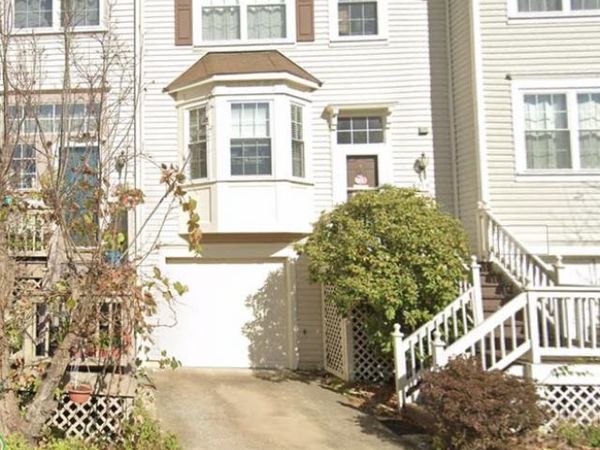 219 FRAZER DRIVE, PURCELLVILLE, VA 20132