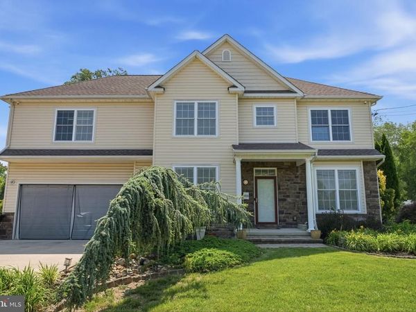 1935 HULMEVILLE ROAD, BENSALEM, PA 19020
