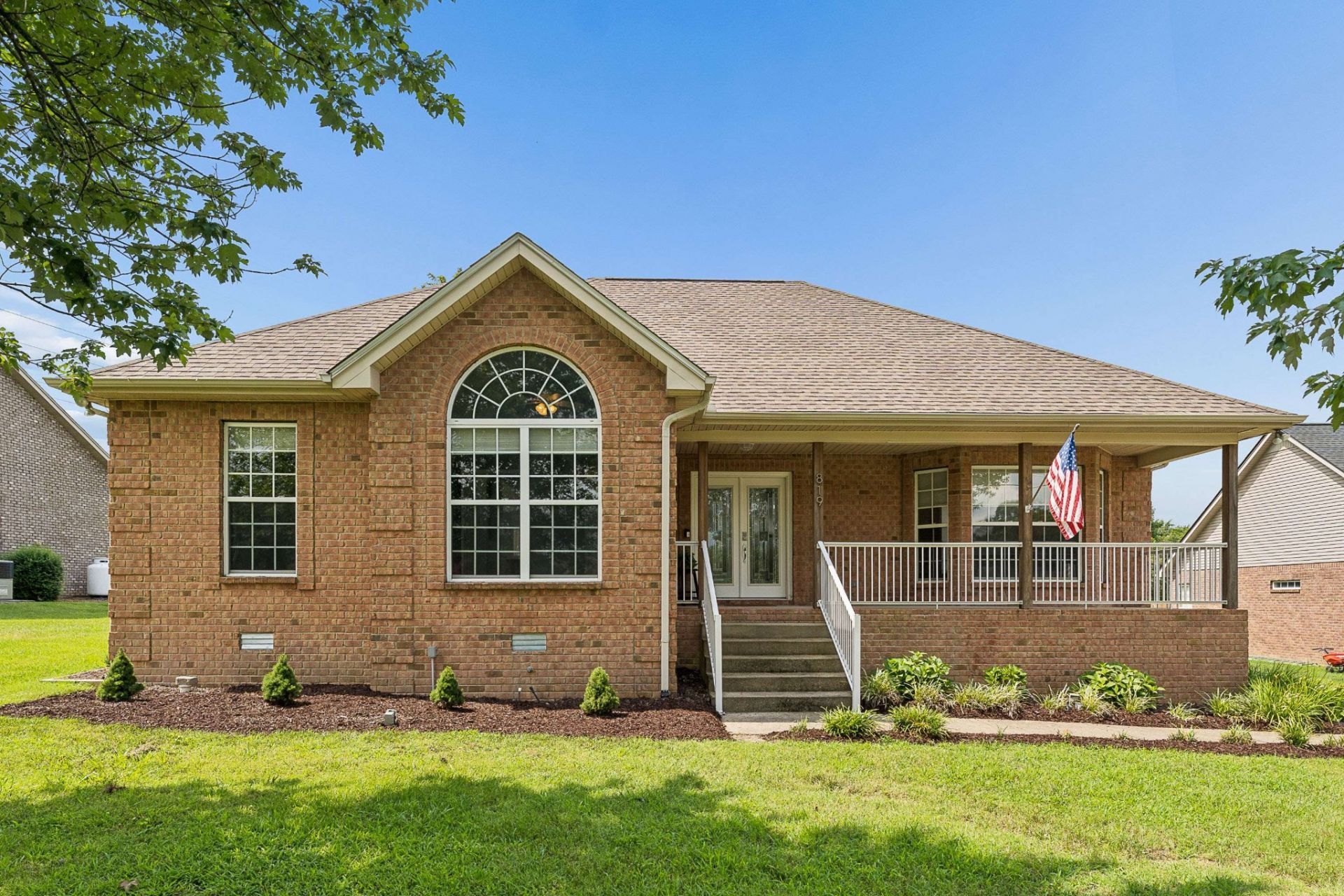 819 Oslo Rd, Mount Juliet, TN 37122 Main Photo