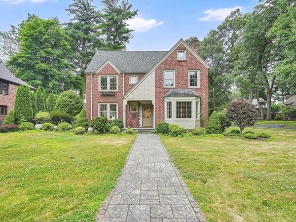 70 Dover Road, Longmeadow, MA 01106