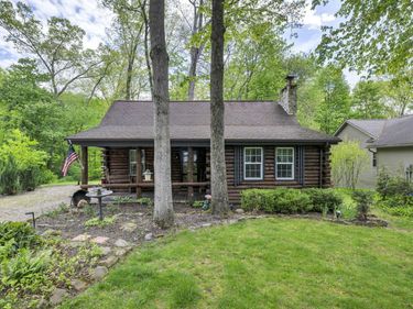 410 Apple Hill Hill N, Howard, OH 43028