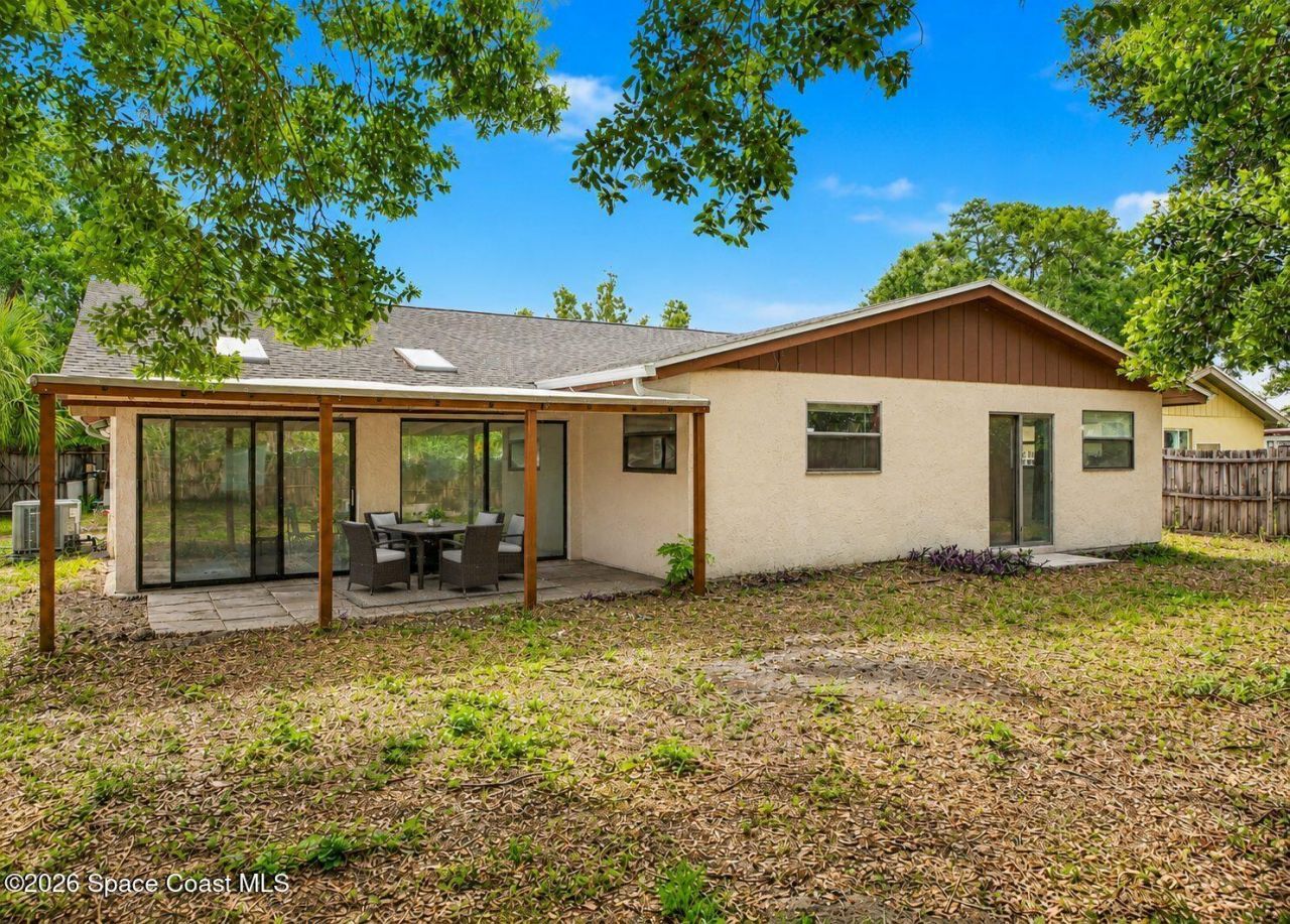 2008 Houndslake Drive , Winter Park, FL 32792 Photo