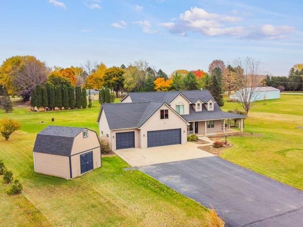 8120 CHALLENGER DRIVE, Neenah, WI 54956