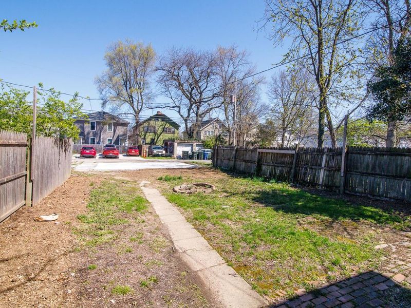 418 E 17th Avenue , Columbus, OH 43201 Photo 11