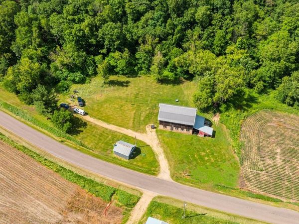 W9204 Big Coulee Road , Arkansaw, WI 54721