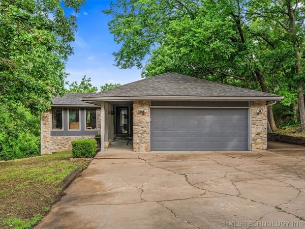 1329 Oakdale Drive, Bartlesville, OK 74006