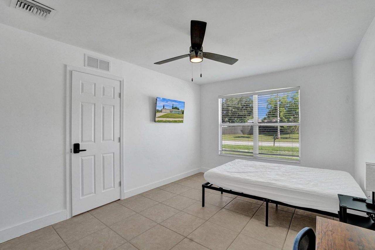 303 NE Solida Circle, Port Saint Lucie, FL 34983 Photo