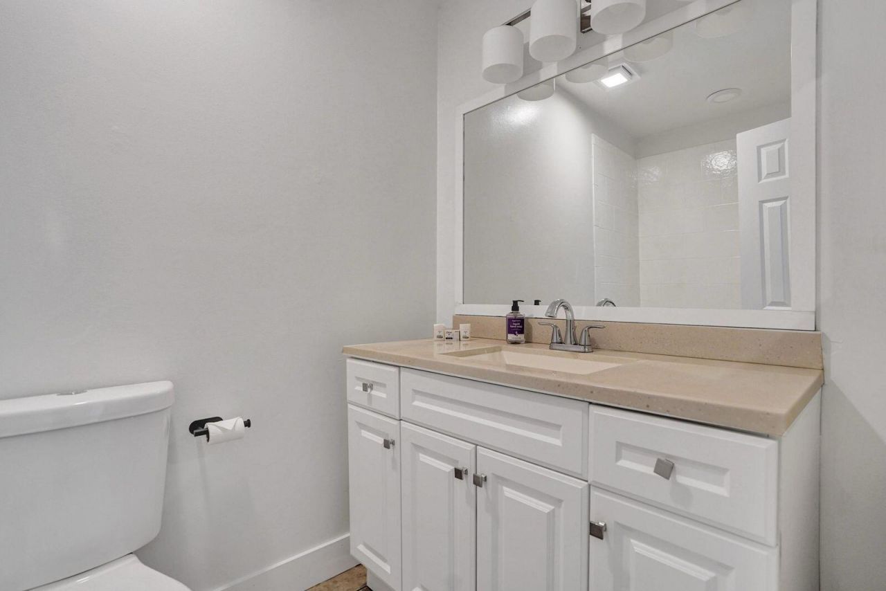 303 NE Solida Circle, Port Saint Lucie, FL 34983 Photo