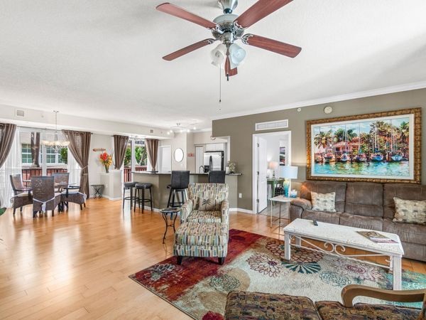 225 NE 1st Street, Unit 207, Delray Beach, FL 33444