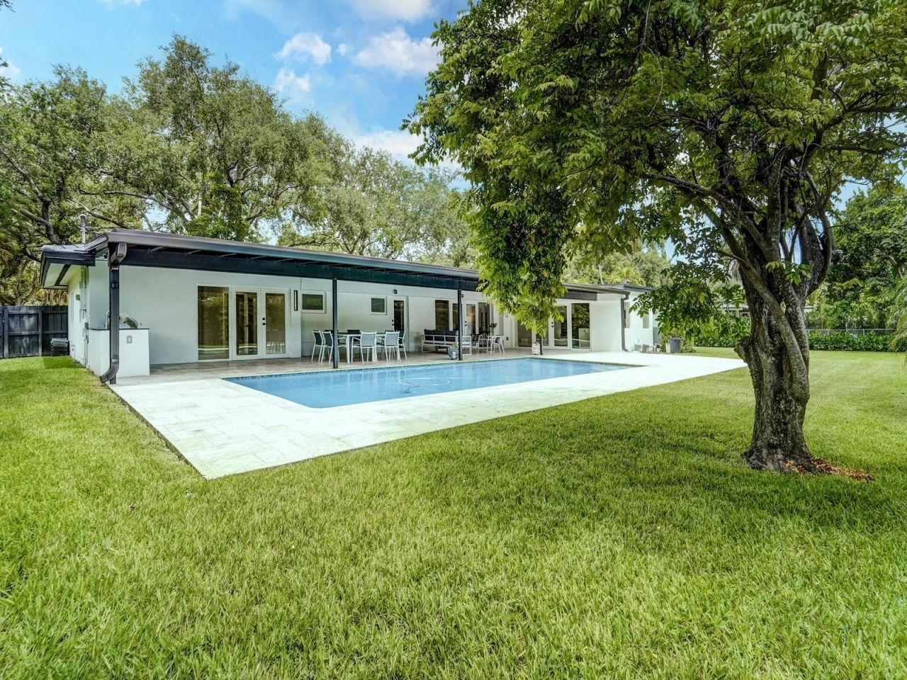 12305 SW 73rd Avenue, Pinecrest, FL 33156 Photo