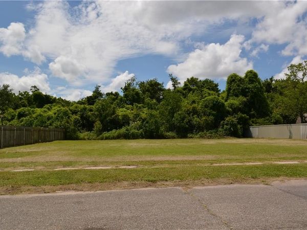 3124 MUNSTER Boulevard , Meraux, LA 70075