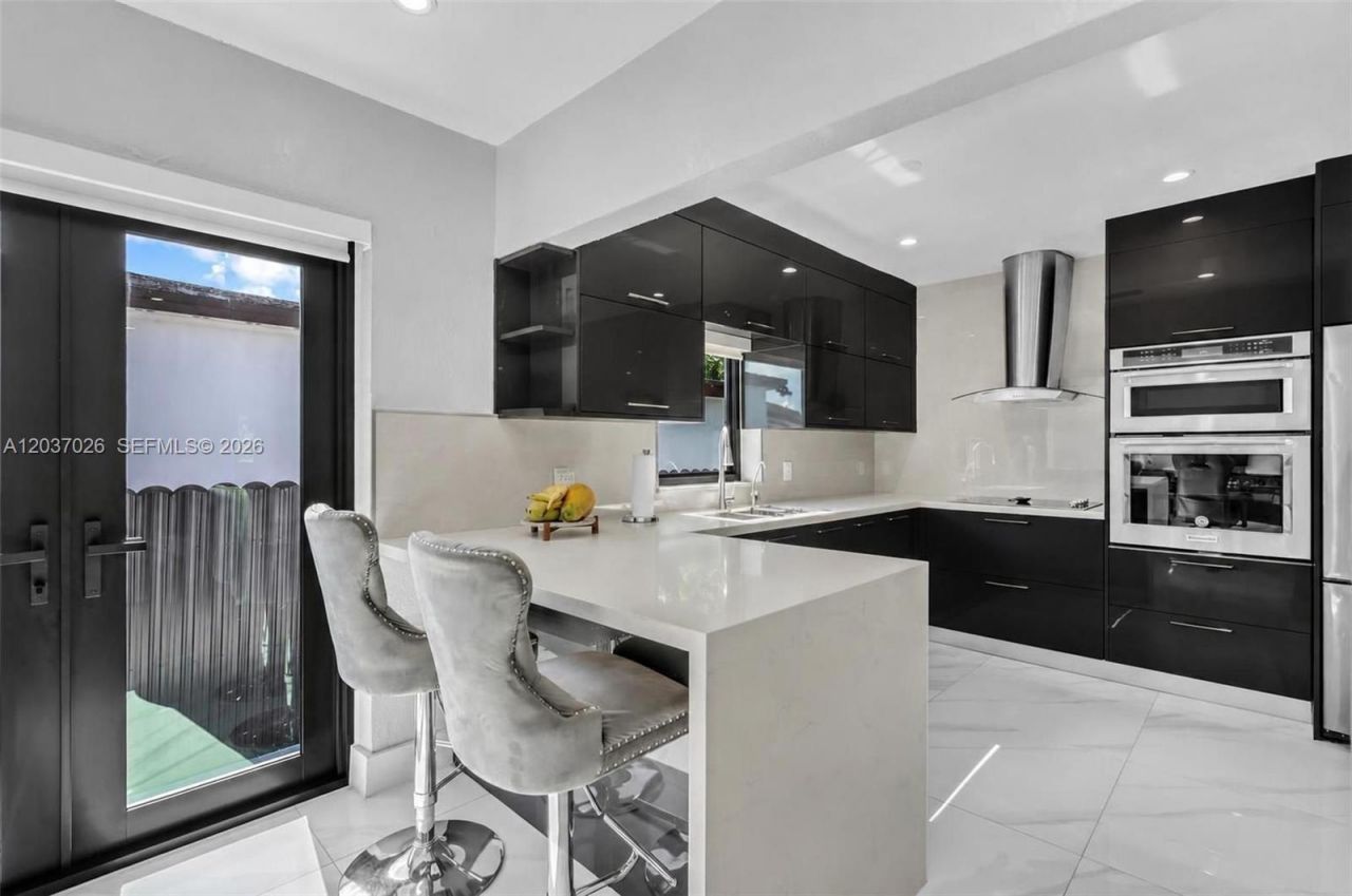 11 W 59th St , Hialeah, FL 33012 Photo
