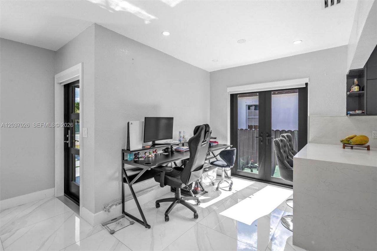 11 W 59th St , Hialeah, FL 33012 Photo