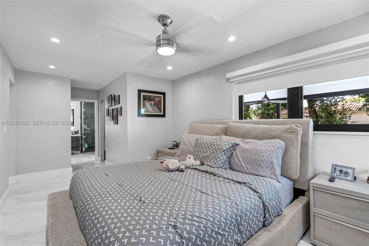 11 W 59th St , Hialeah, FL 33012 Photo