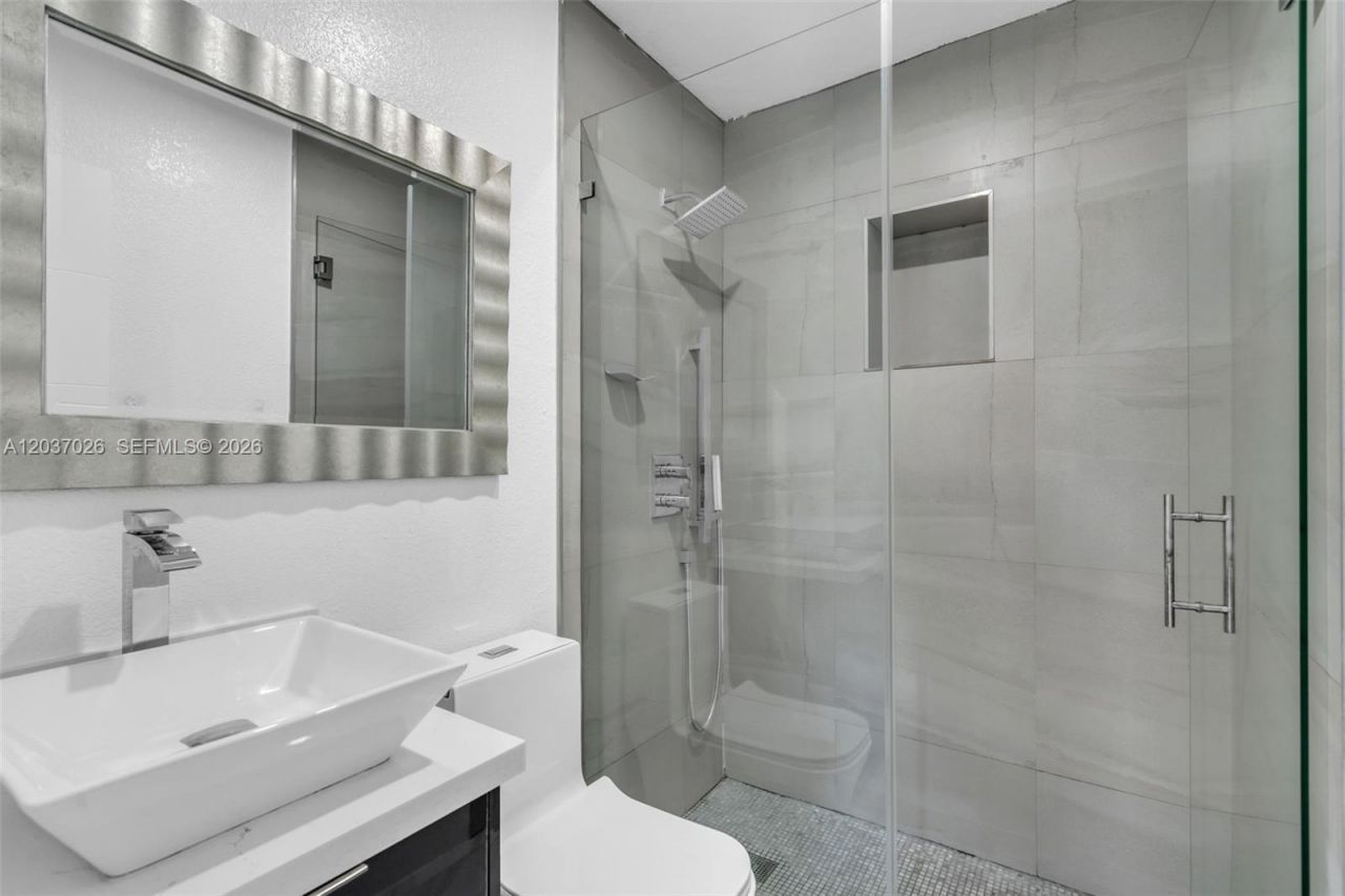 11 W 59th St , Hialeah, FL 33012 Photo