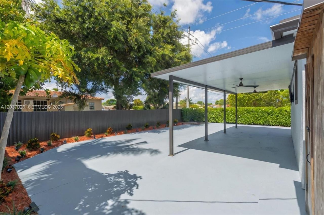 11 W 59th St , Hialeah, FL 33012 Photo