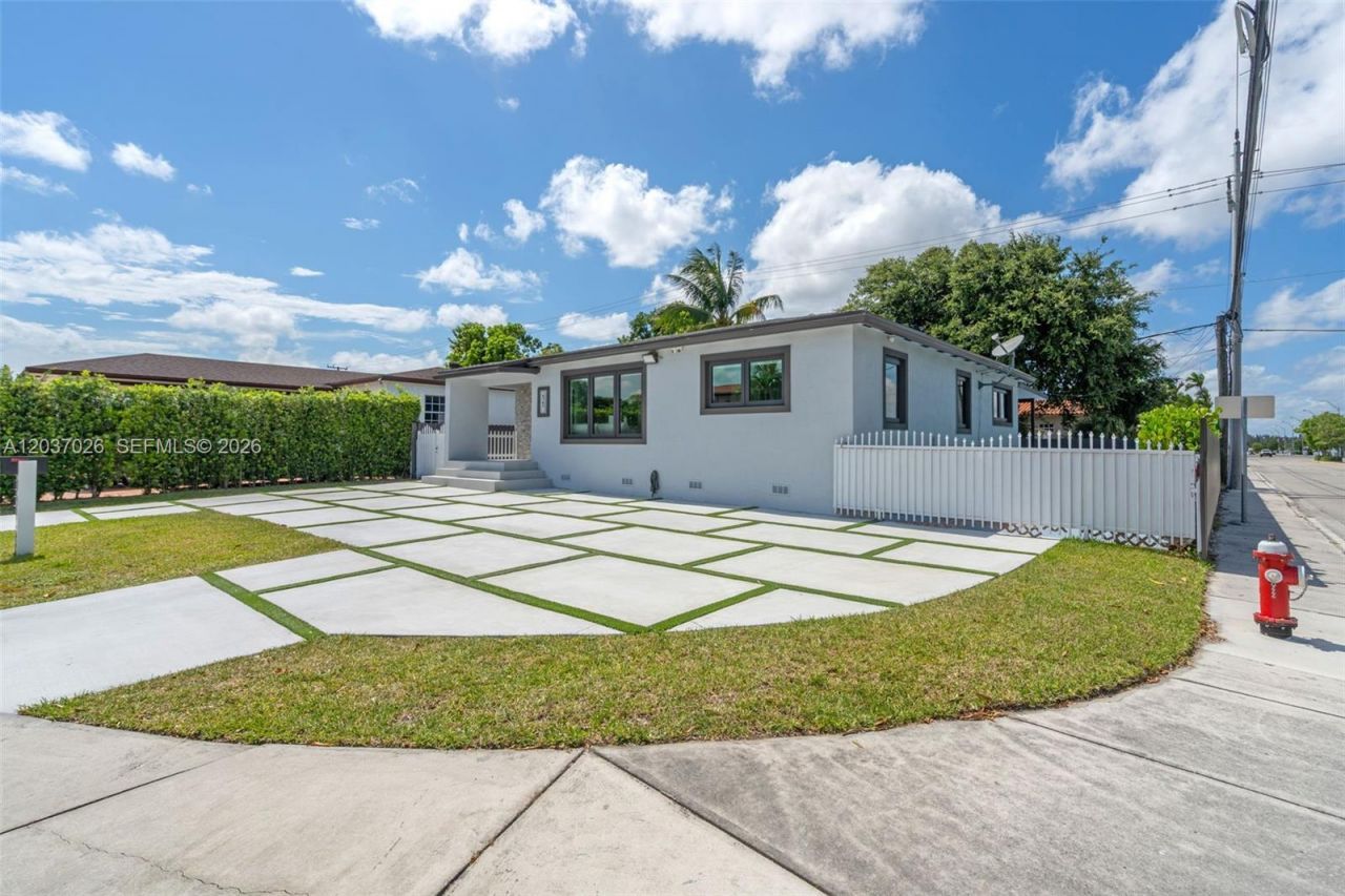 11 W 59th St , Hialeah, FL 33012 Photo