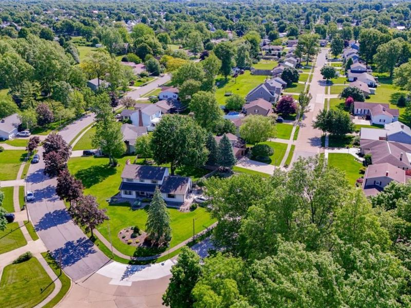 701 Kennedy Drive, Willard, OH 44890 Photo 10